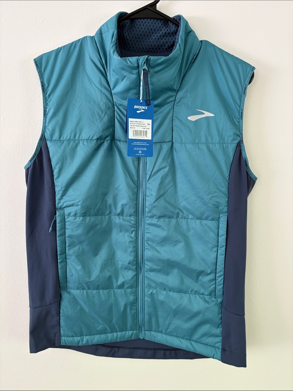 Brooks Men's Shield Hybrid 3.0 Vest